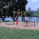 A Camp - U Roštěnky Aldeamento Turístico