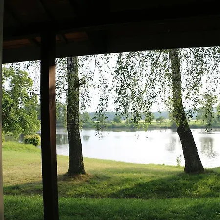 Apartmány a camp Telč - U Roštěnky *