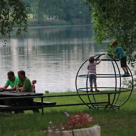 Apartmány a camp Telč - U Roštěnky Aldeamento Turístico