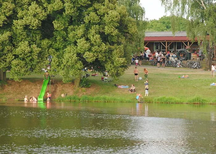 Camp - U Roštěnky Prázdninový areál *